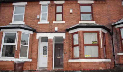 82 Kimbolton Avenue, Lenton
