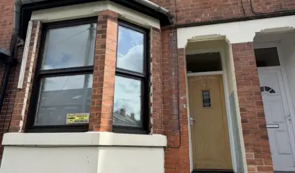 72 Kimbolton Avenue, Lenton